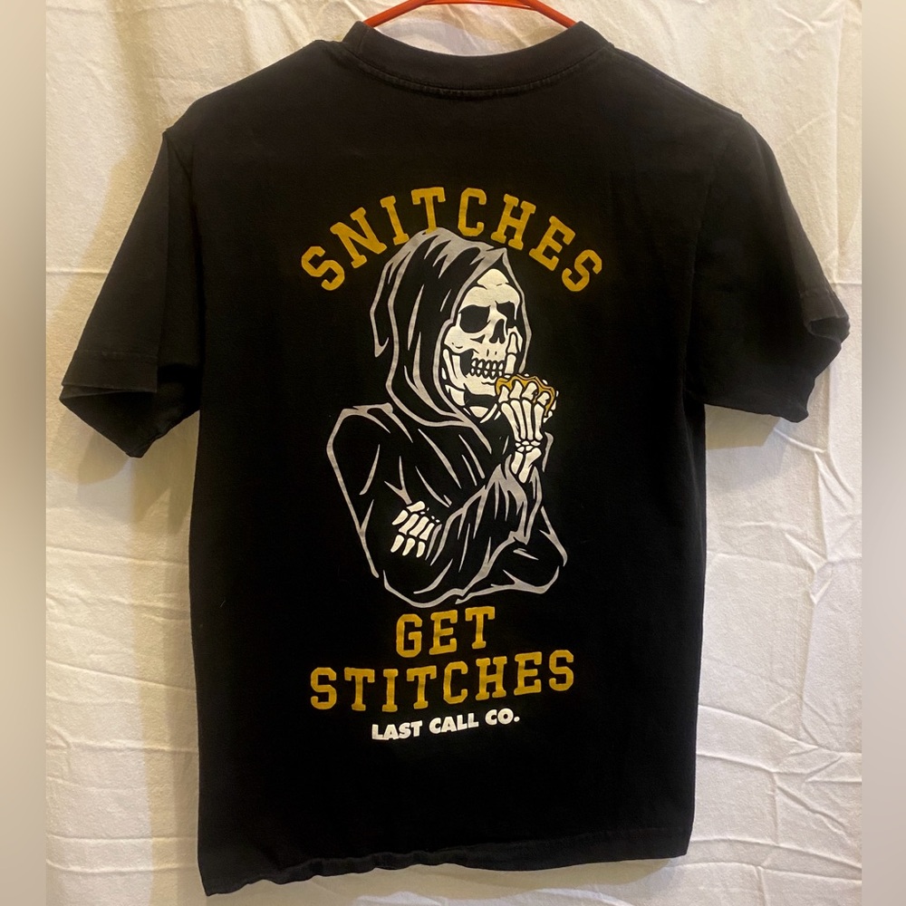 Last Call co. ´Snitches Get Stitches’ Black tee small
